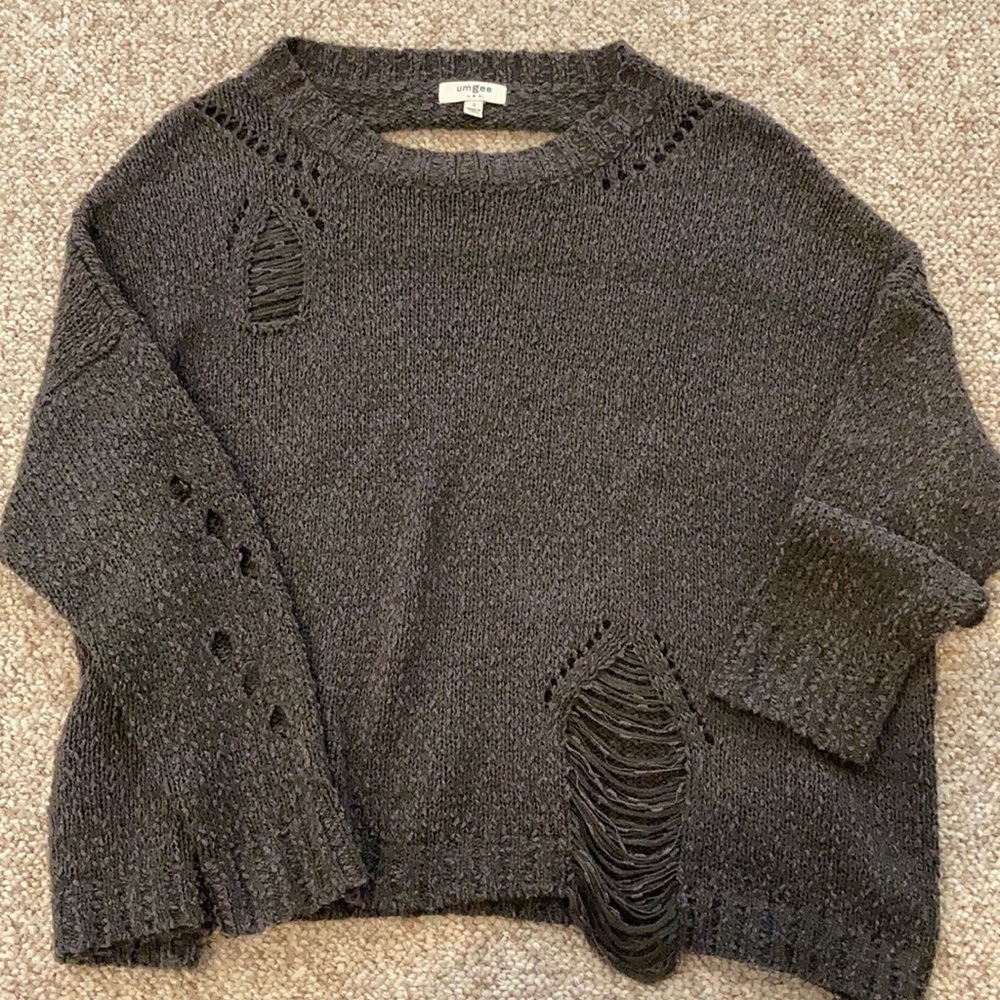 Umgee Distressed sweater